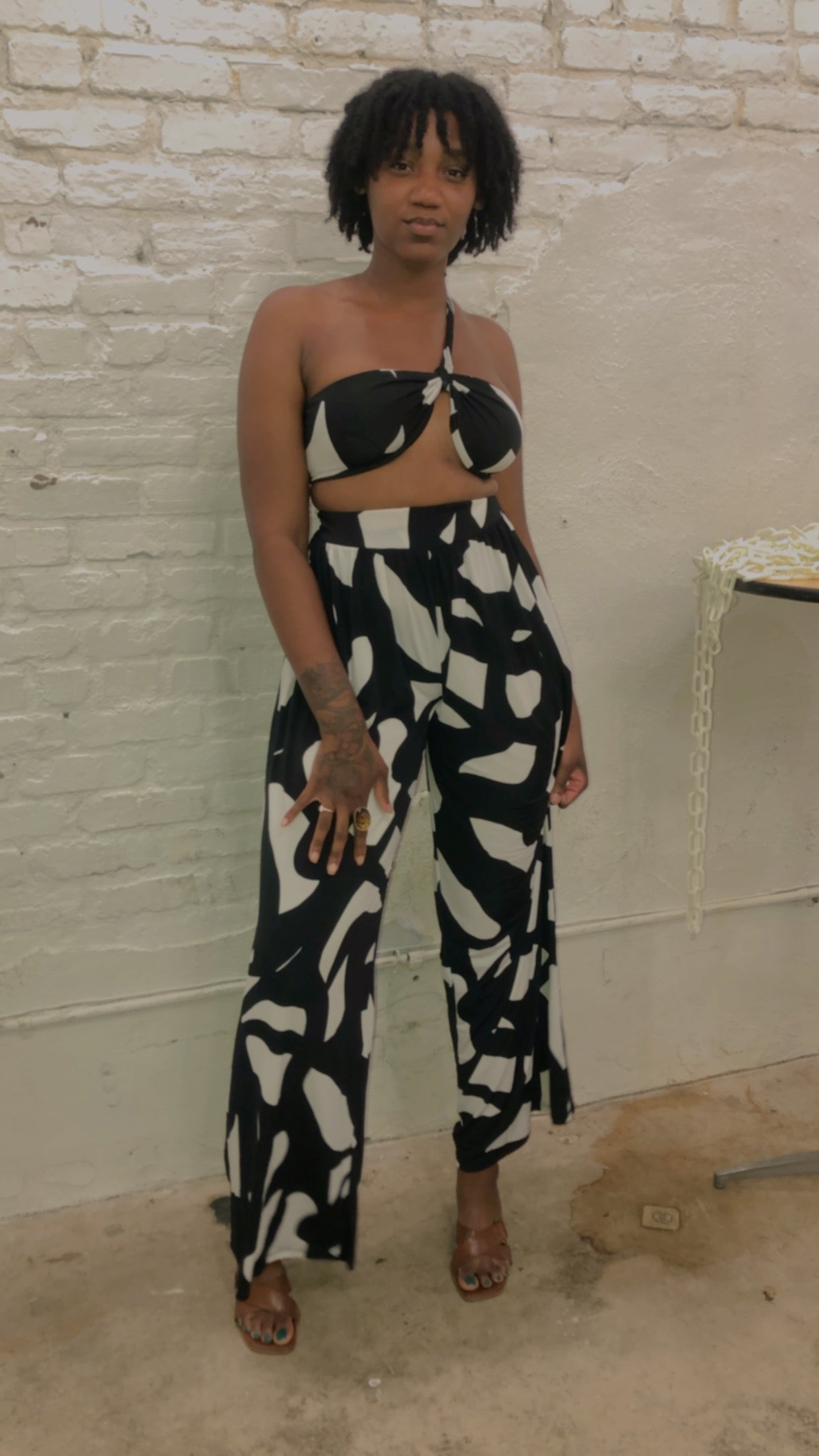 The Muse Energy Wide-Leg Set